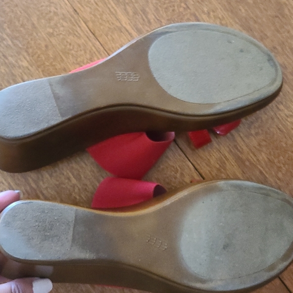 EUC Italian Shoemaker Wedge sandals - Picture 5 of 8